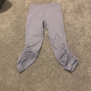 Grey capri Lululemon leggings.